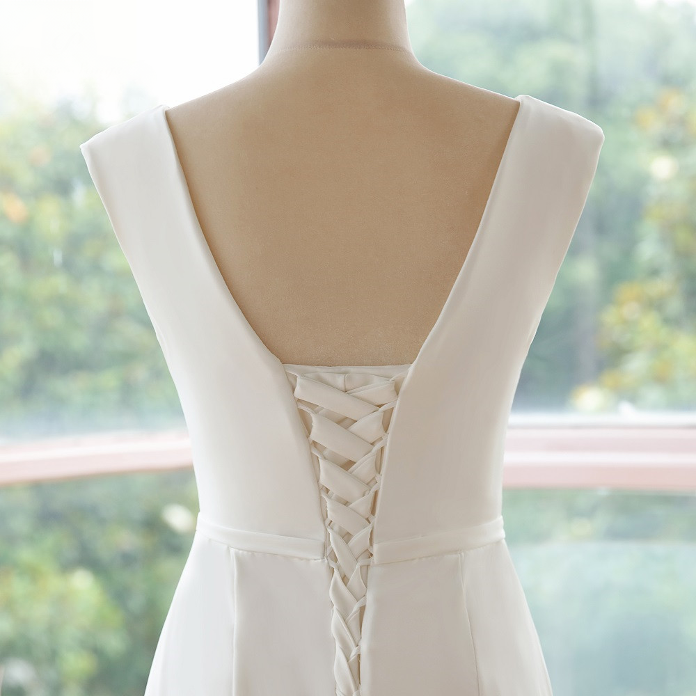 Poročna obleka (10) Elegantna satenasta poročna obleka Bella